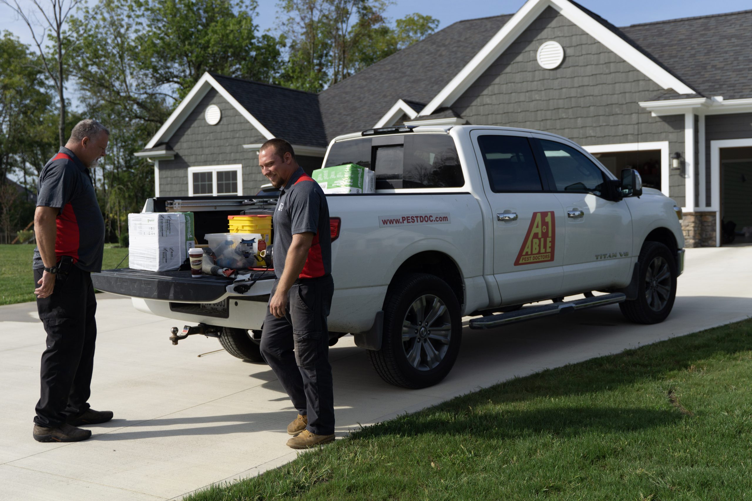 Pest Control: Managing Pests for a Healthy Home and Workplace